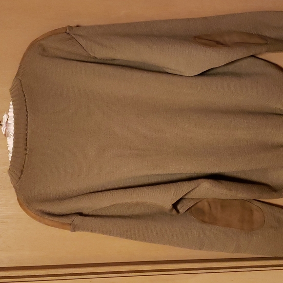 Wool Sweater - Picture 4 of 8